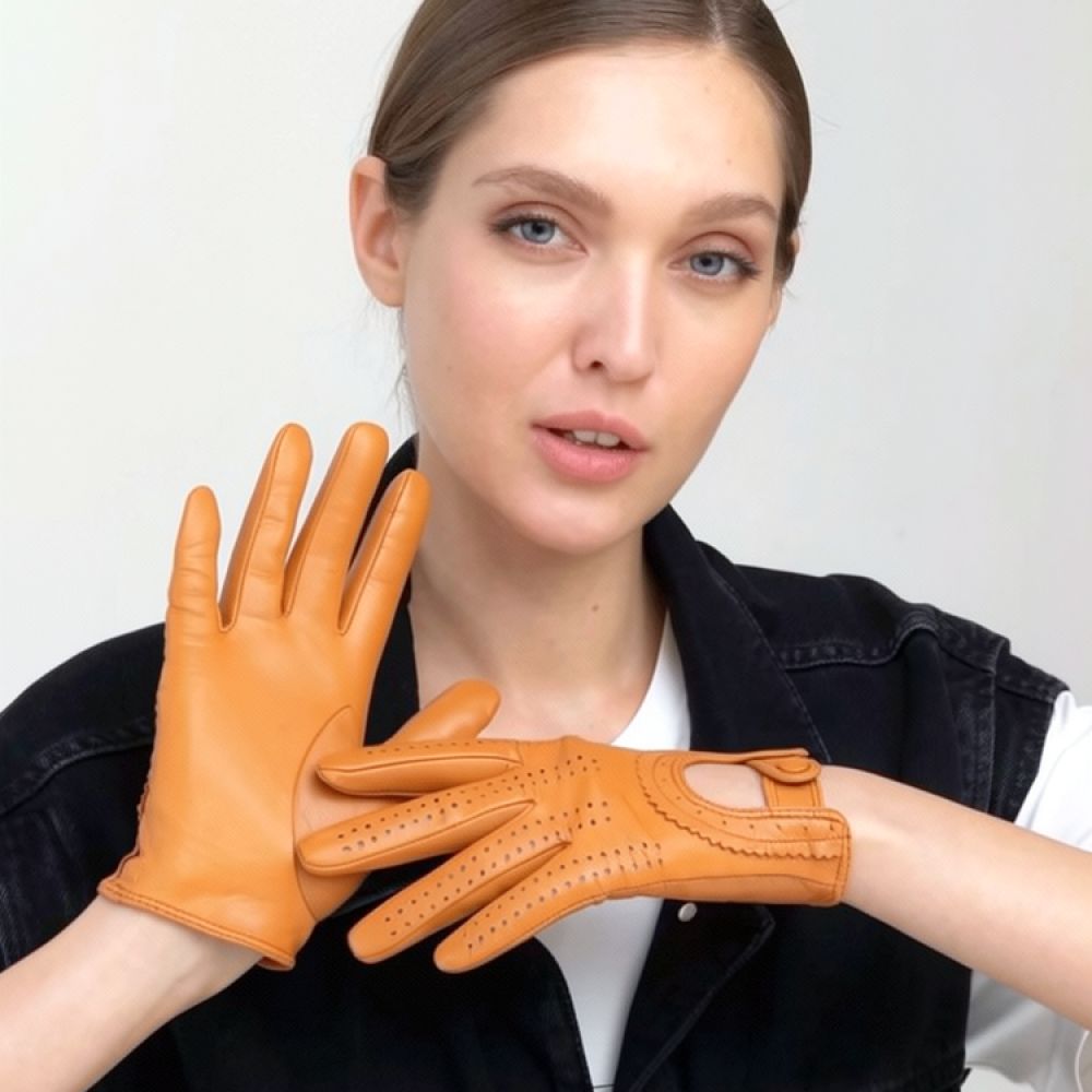 قفازات جلدية أنيقة للنساء، مصن - مراجعة Cycling Commute Essentials وسعره
